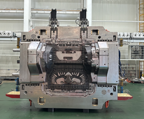 年产400套复杂精密压铸模具。